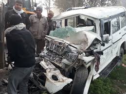 ಉತ್ತರ ಪ್ರದೇಶದಲ್ಲಿ ರಸ್ತೆ ಅಪಘಾತ: ಸಕ್ಕರೆ ಕಾರ್ಖಾನೆಯ ಐವರು ನೌಕರರು ಸಾವು  